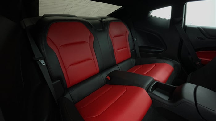 CHEVROLET CAMARO-Right Side Door Cabin View