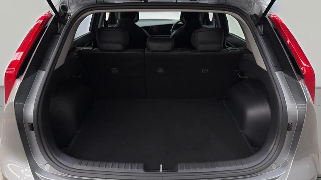2022 Kia Niro Hev S (hybrid), Automatic, 36205 km, Boot Inside View
