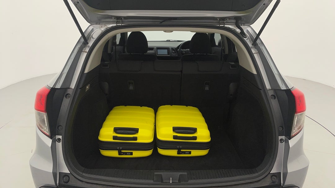 2020 Honda HR-V Vti, Automatic, 46282 km, Boot Inside View with Luggage
