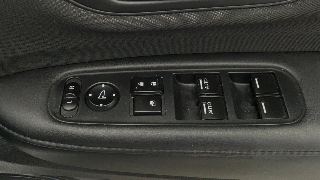 2020 Honda HR-V Vti, Automatic, 46282 km, Drivers Side Door Panel Controls