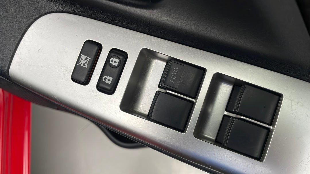 2016 Toyota Yaris Ascent, Manual, 37246 km, Drivers Side Door Panel Controls