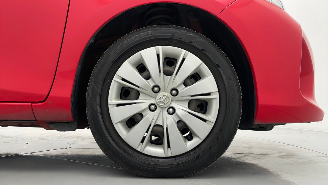 2016 Toyota Yaris Ascent, Manual, 37246 km, Right Front Wheel