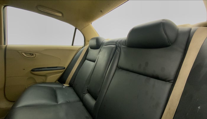2015 Honda Amaze 1.2L I-VTEC S, CNG, Manual, 97,500 km, Right Side Rear Door Cabin
