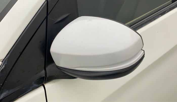 2015 Honda Amaze 1.2L I-VTEC S, CNG, Manual, 97,500 km, Left rear-view mirror - ORVM switch has minor damage