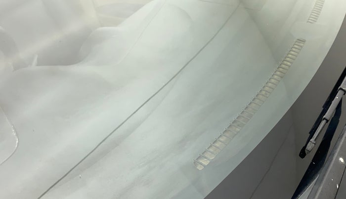 2015 Honda Amaze 1.2L I-VTEC S, CNG, Manual, 97,500 km, Front windshield - Minor spot on windshield