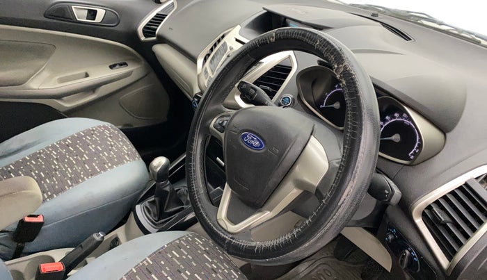 2016 Ford Ecosport TITANIUM 1.5L DIESEL, Diesel, Manual, 36,505 km, Steering wheel - Steering cover is minor torn