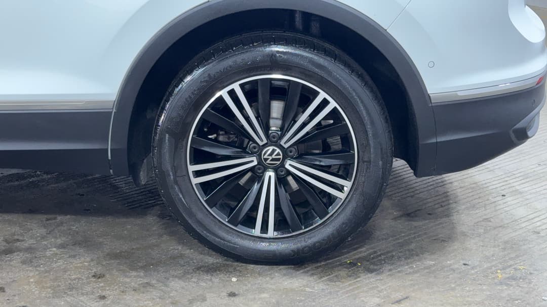 2023 Volkswagen Tiguan 110tsi Life, Automatic, 50595 km, Left Rear Wheel