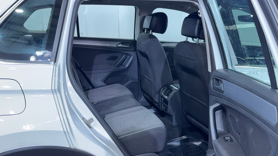2023 Volkswagen Tiguan 110tsi Life, Automatic, 50595 km, Right Side Rear Door Cabin View