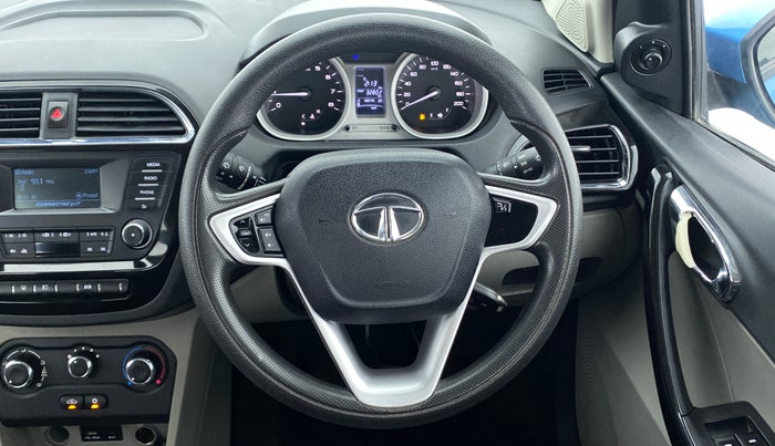 2016 Tata Tiago XZ 1.2 REVOTRON, Petrol, Manual, 32,847 km, Steering Wheel Close Up