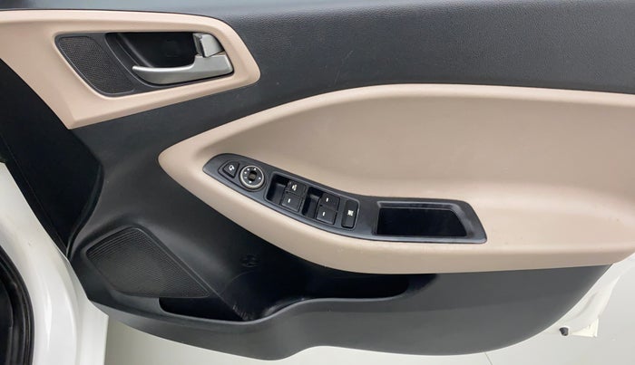 2018 Hyundai Elite i20 1.4 CRDI ASTA (O), Diesel, Manual, 81,897 km, Driver Side Door Panels Controls