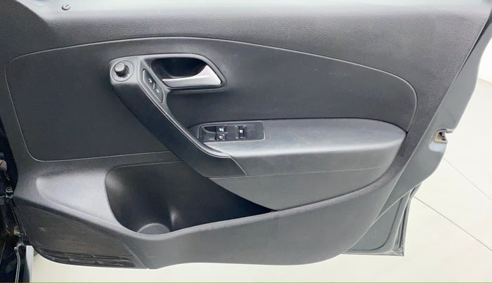 2018 Volkswagen Ameo COMFORTLINE 1.0, Petrol, Manual, 43,122 km, Driver Side Door Panels Control