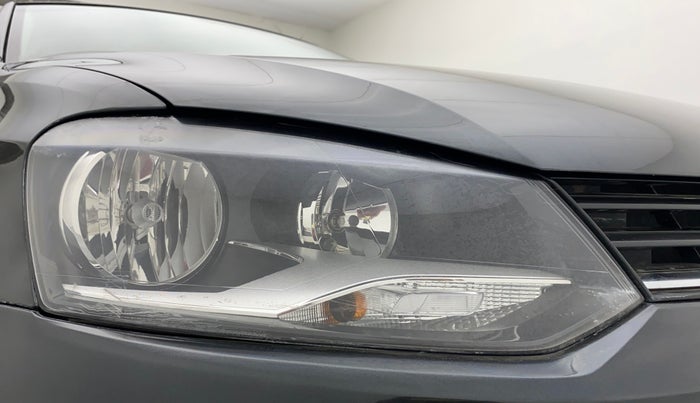 2018 Volkswagen Ameo COMFORTLINE 1.0, Petrol, Manual, 43,122 km, Right headlight - Minor scratches