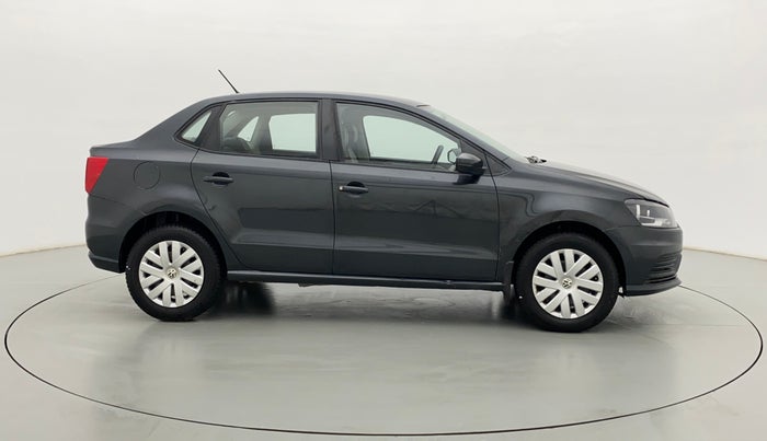 2018 Volkswagen Ameo COMFORTLINE 1.0, Petrol, Manual, 43,122 km, Right Side View
