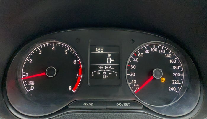 2018 Volkswagen Ameo COMFORTLINE 1.0, Petrol, Manual, 43,122 km, Odometer Image