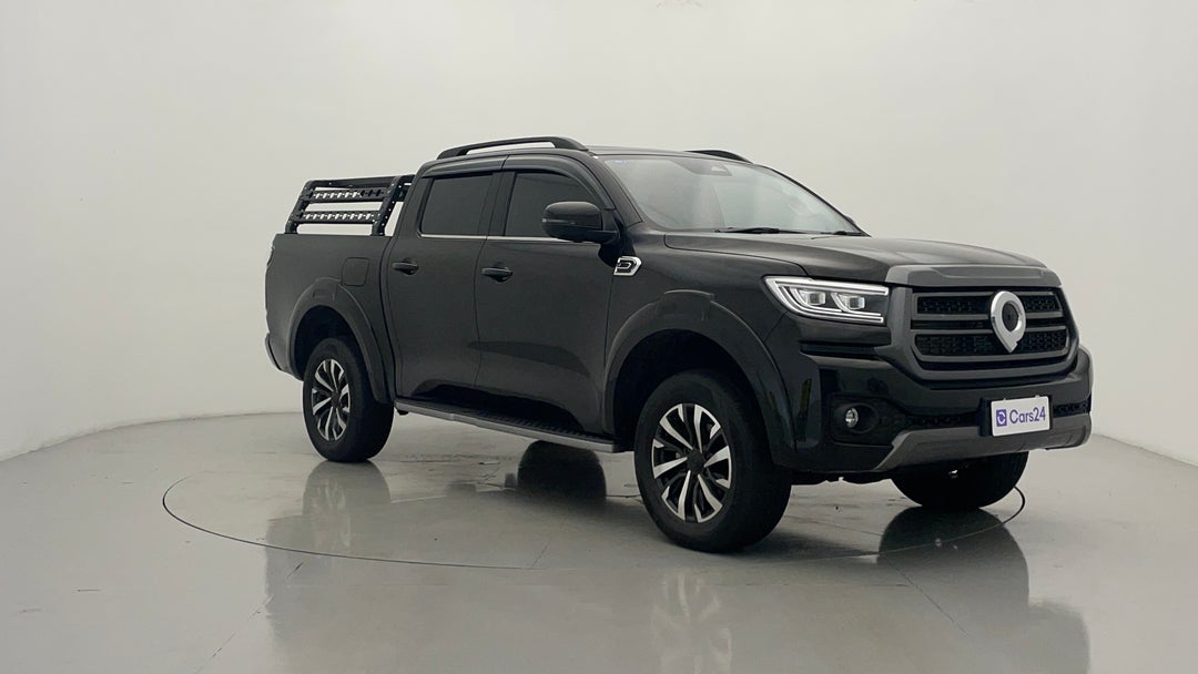 Right Front Diagonal (45- Degree) View