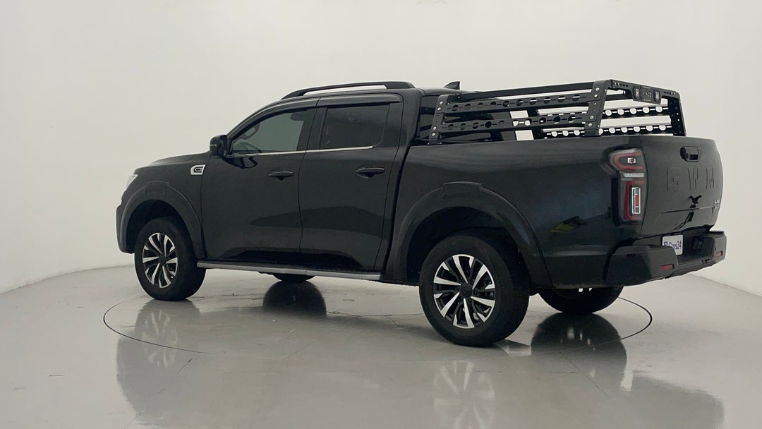 Left Back Diagonal (45- Degree) View