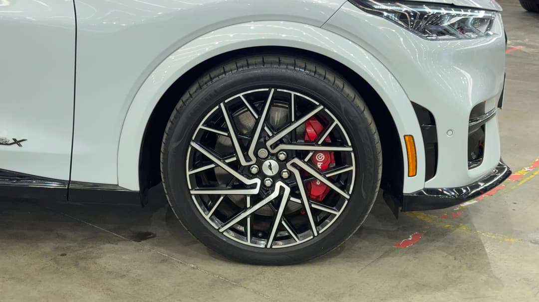 2023 Ford Mustang Mach-e Gt, Automatic, 15474 km, Right Front Wheel