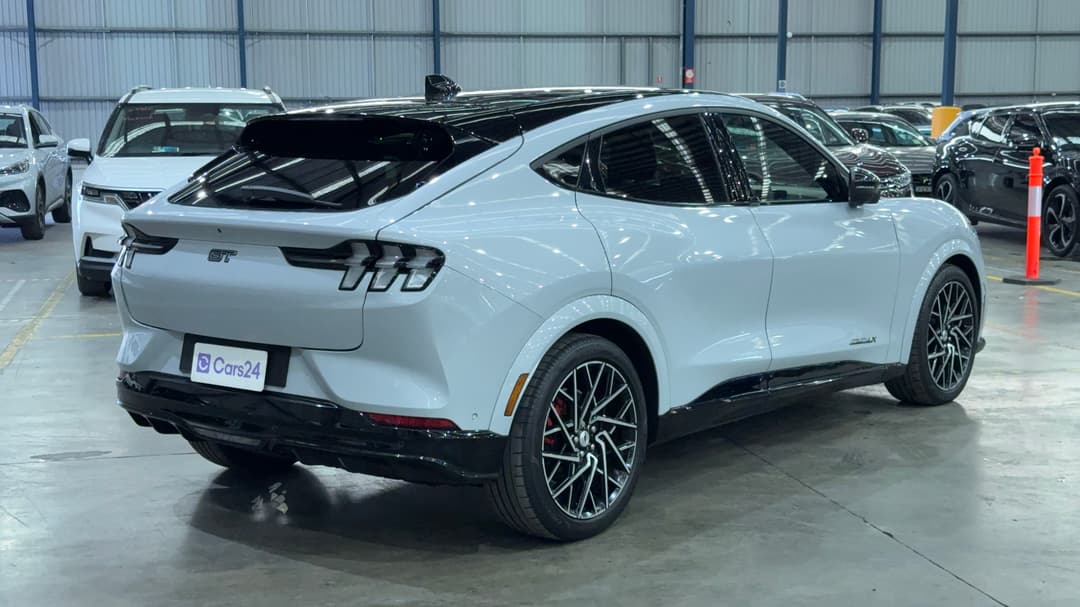 2023 Ford Mustang Mach-e Gt, Automatic, 15474 km, Right Back Diagonal (45- Degree) View