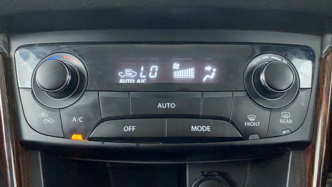 Automatic Climate Control 