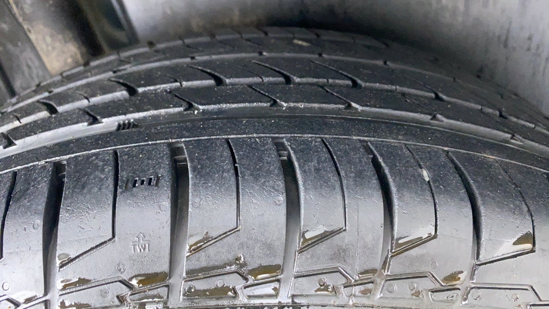 Right Rear Tyre Tread