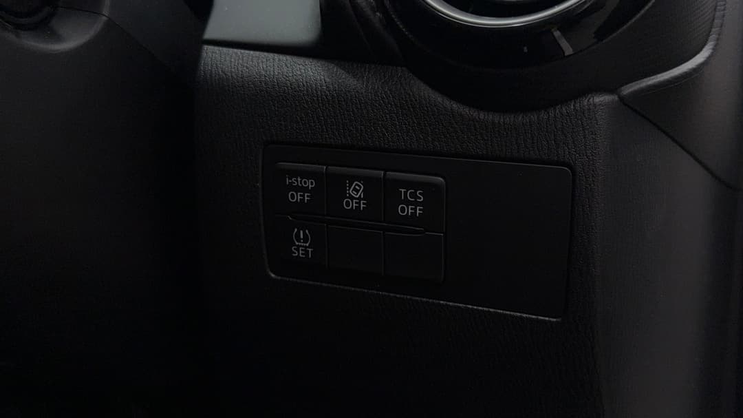 2025 Mazda CX-3 G20 Pure, Automatic, 29786 km, Utility Switches/Buttons