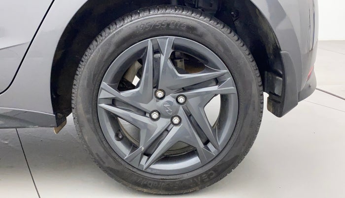 2020 Hyundai NEW I20 SPORTZ 1.2 AT, Petrol, Automatic, 11,788 km, Left Rear Wheel
