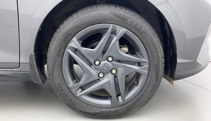 2020 Hyundai NEW I20 SPORTZ 1.2 AT, Petrol, Automatic, 11,788 km, Right Front Wheel