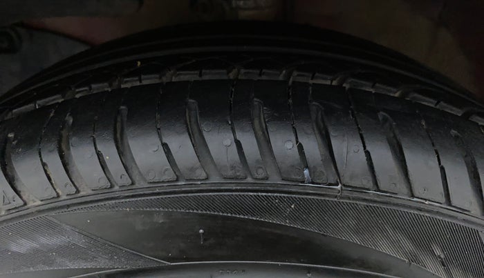 2015 Honda Brio 1.2 S MT I VTEC, Petrol, Manual, 38,781 km, Left Front Tyre Tread