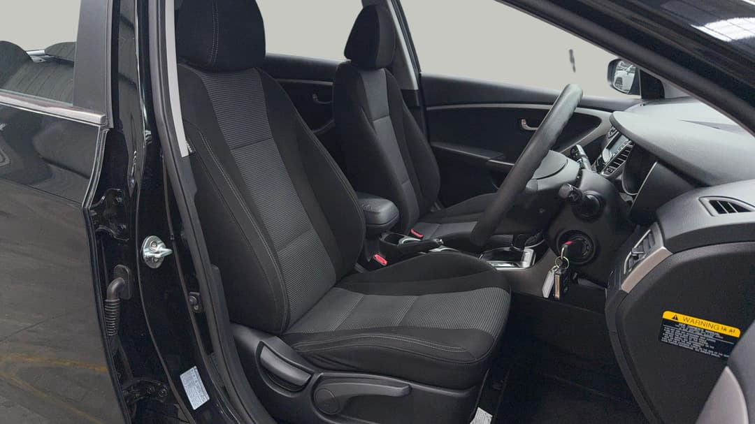 2015 Hyundai i30 Active, Automatic, 111426 km, Right Side Front Door Cabin View