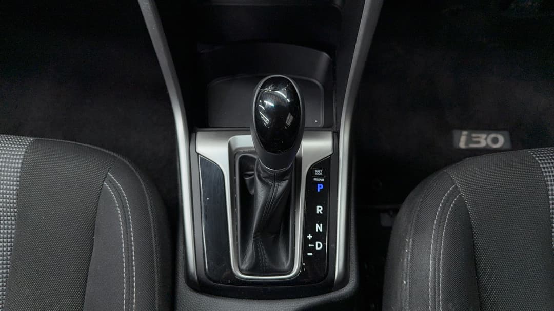 2015 Hyundai i30 Active, Automatic, 111426 km, Gear Lever 