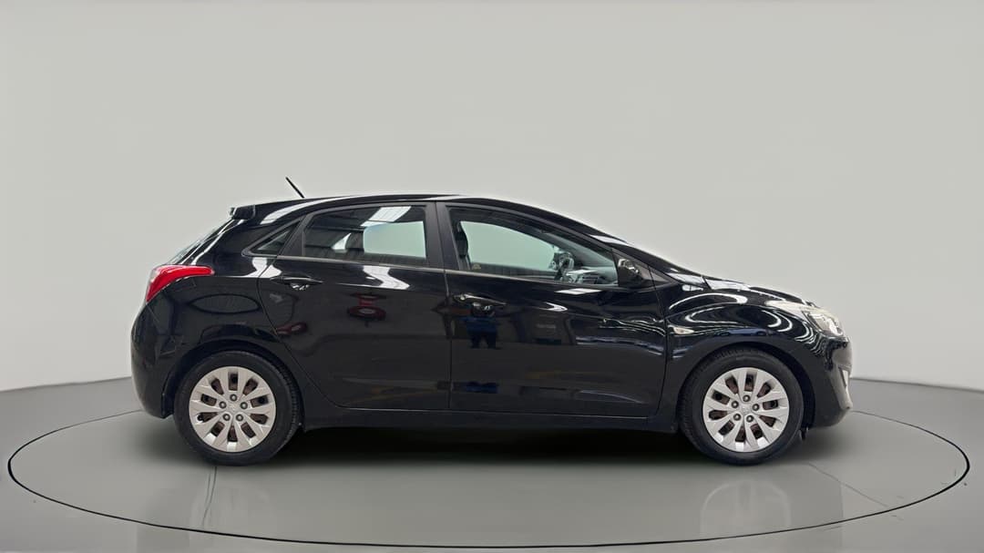 2015 Hyundai i30 Active, Automatic, 111426 km, Right Side View