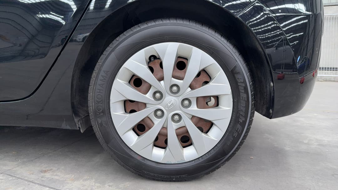 2015 Hyundai i30 Active, Automatic, 111426 km, Left Rear Wheel