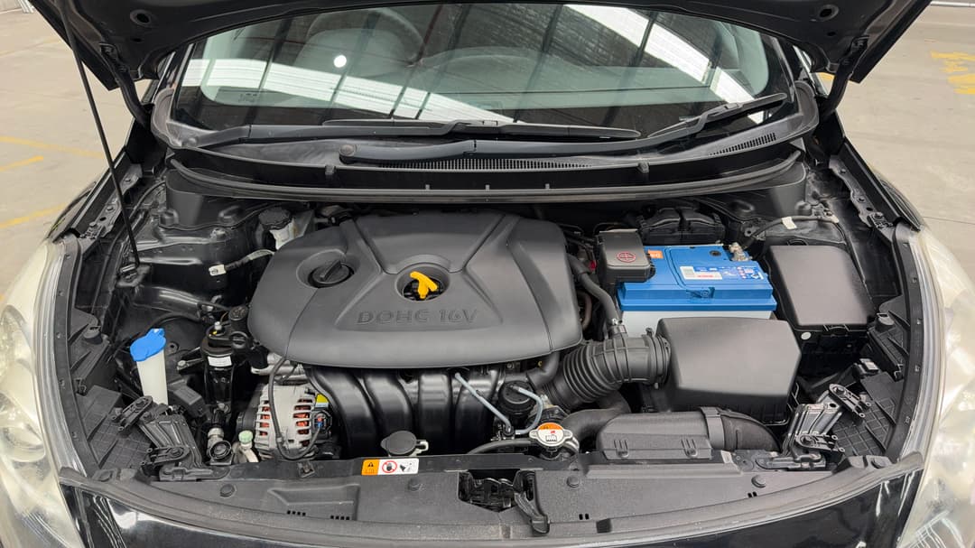 2015 Hyundai i30 Active, Automatic, 111426 km, Open Bonnet (Engine)