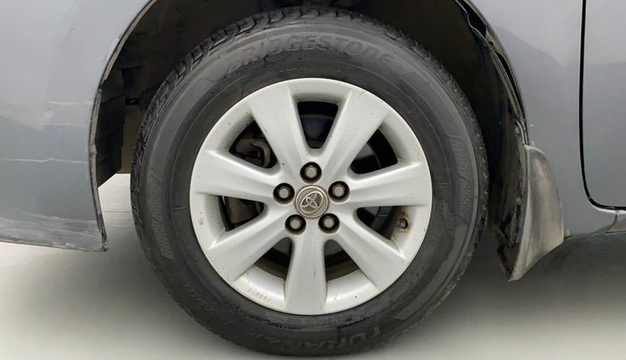 2016 Toyota Corolla Altis G, Petrol, Manual, 80,498 km, Left Front Wheel
