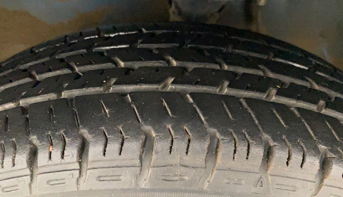 2016 Maruti Alto K10 VXI (O) AMT, Petrol, Automatic, 14,961 km, Left Front Tyre Tread
