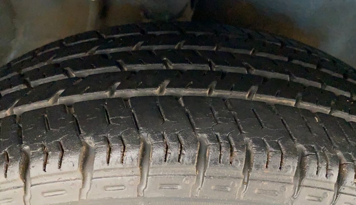 2016 Maruti Alto K10 VXI (O) AMT, Petrol, Automatic, 14,961 km, Right Front Tyre Tread