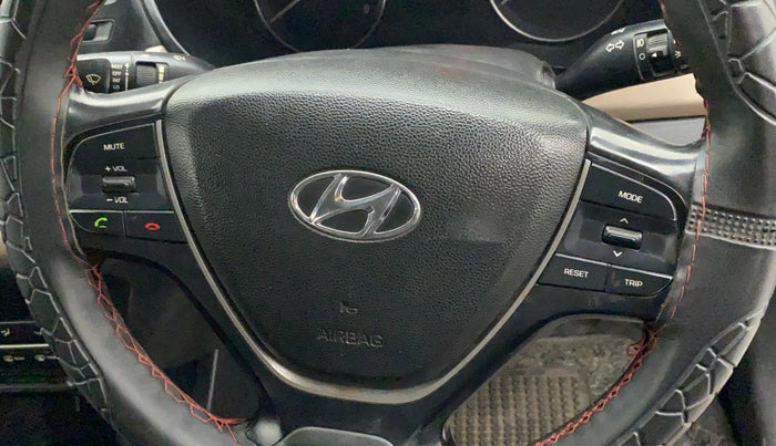 2014 Hyundai Elite i20 SPORTZ 1.2 (O), Petrol, Manual, 87,424 km, Steering wheel - Phone control not functional