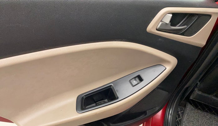2014 Hyundai Elite i20 SPORTZ 1.2 (O), Petrol, Manual, 87,424 km, Left rear window switch / handle - Switch/handle not functional