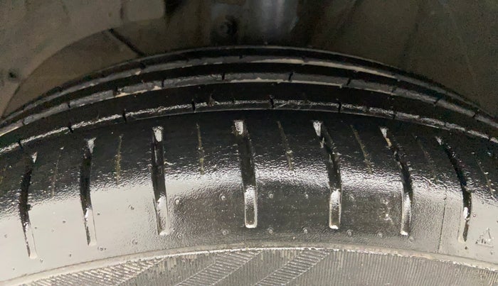 2019 Maruti Baleno ZETA PETROL 1.2, Petrol, Manual, 36,192 km, Left Front Tyre Tread