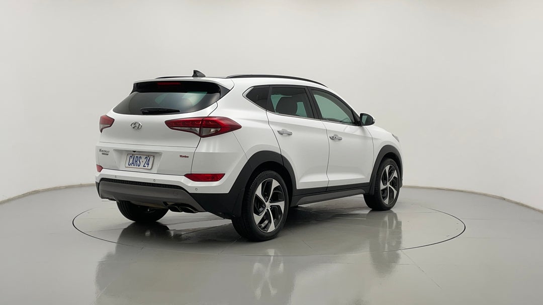 Right Back Diagonal (45- Degree) View