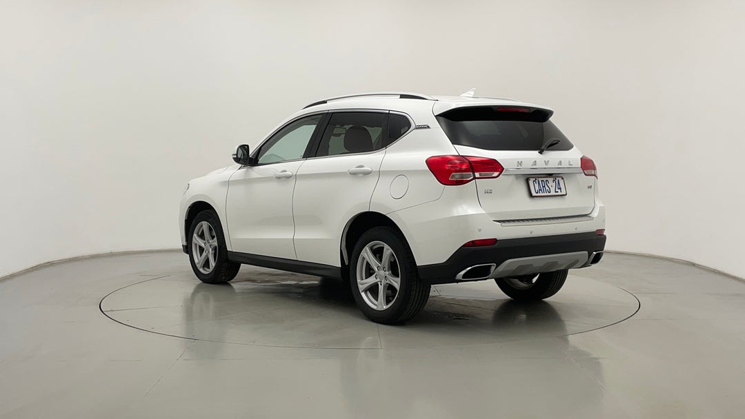 Left Back Diagonal (45- Degree) View