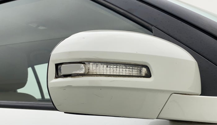 2013 Maruti Swift Dzire VXI, Petrol, Manual, 54,109 km, Right rear-view mirror - Indicator light not working