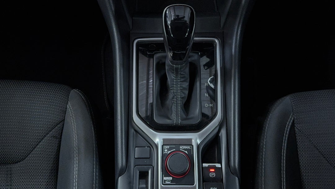 2019 Subaru Forester 2.5i (AWD), Automatic, 93260 km, Gear Lever 