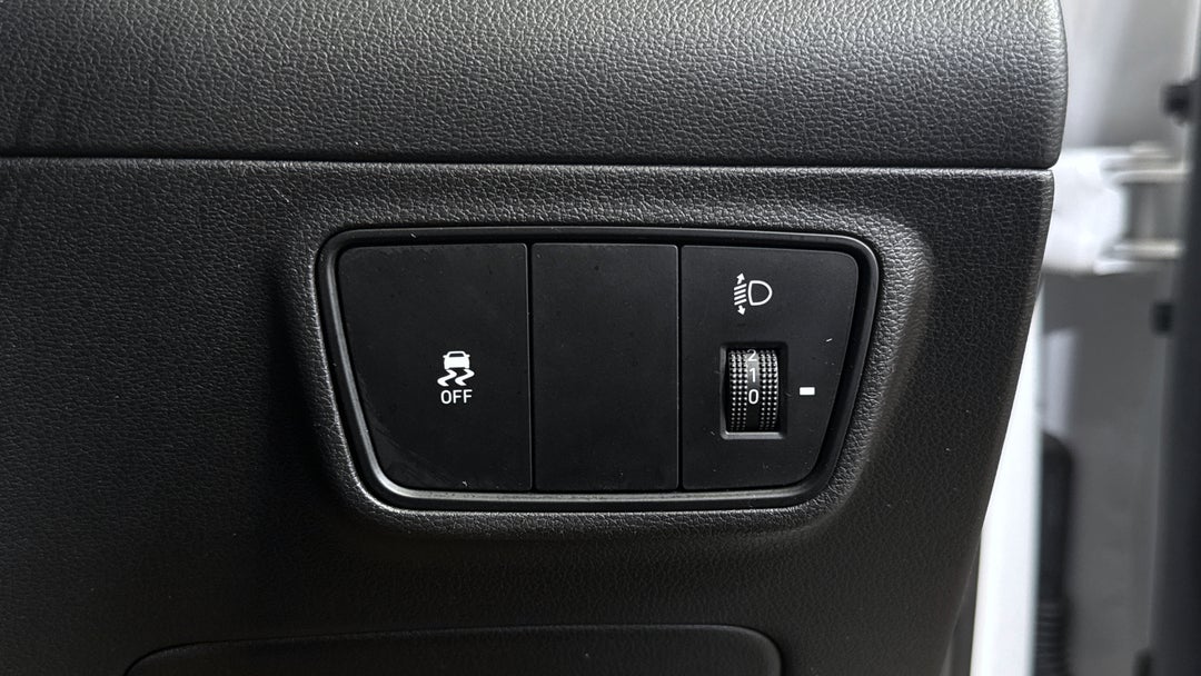 2023 Hyundai Tucson (FWD), Automatic, 38629 km, Utility Switches/Buttons