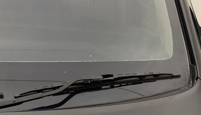 2019 Hyundai Verna 1.6 SX (O) CRDI MT, Diesel, Manual, 72,068 km, Front windshield - Minor spot on windshield