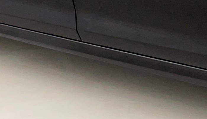 2019 Hyundai Verna 1.6 SX (O) CRDI MT, Diesel, Manual, 72,068 km, Left running board - Minor scratches