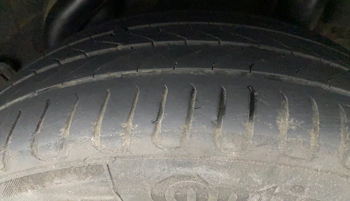 2019 Hyundai Verna 1.6 SX (O) CRDI MT, Diesel, Manual, 72,068 km, Left Rear Tyre Tread