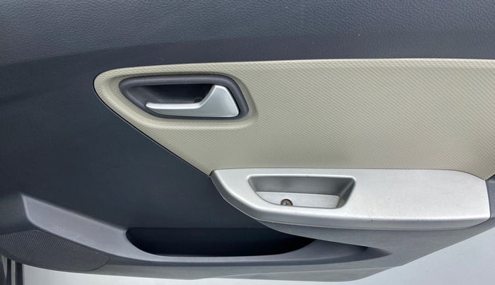 2018 Maruti Alto K10 VXI P, Petrol, Manual, 43,809 km, Driver Side Door Panels Control