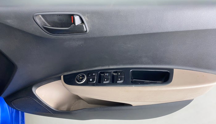 2017 Hyundai Grand i10 Magna 1.2 AT  VTVT, Petrol, Automatic, 51,693 km, Driver Side Door Panels Control