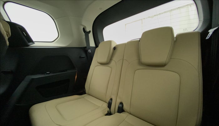 2021 Tata Safari XZ PLUS 6S ADVENTURE, Diesel, Manual, 32,656 km, Third Seat Row ( optional )
